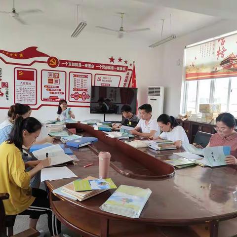 抓好常规，促进教学——乐清市芙蓉镇雁湖学校开展教学常规检查工作