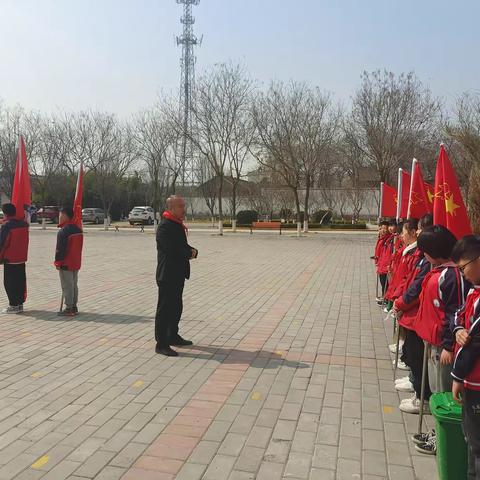 学习雷锋精神，争做美德少年——张桥学校学习雷锋精神系列活动。