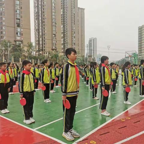 金湾小学阳光体育大课间比赛顺利落幕（副本）