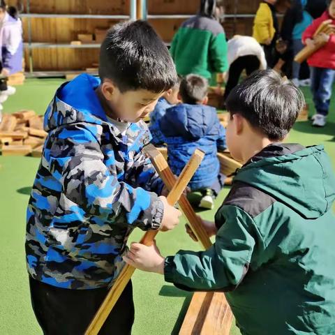 模仿  是幼儿的主要学习方式