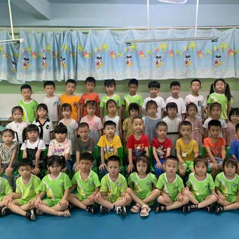 “精彩瞬间，共同成长”—元芬幼儿园中五班