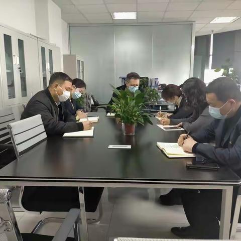 落实常态化防控措施 严把疫情第一道防线