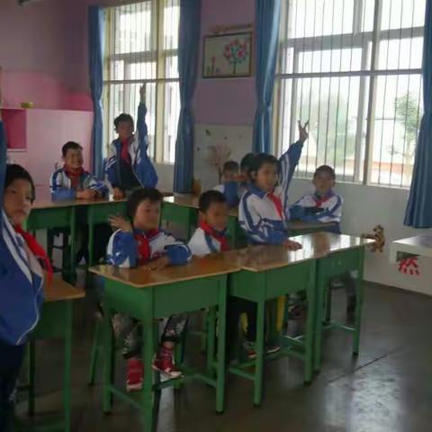 隆昌特校快乐课堂百花齐放