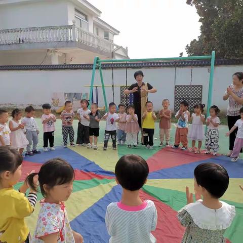 【穿城启智幼儿园】小（二）班一周活动影集💕💕💕