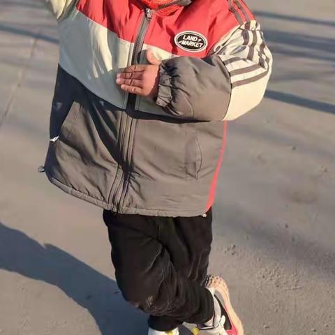 展示风采，学有榜样--—记杨庄二小一年级二班寒假作业展示