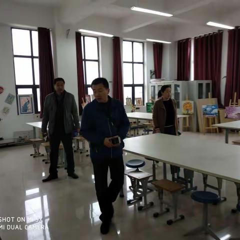 推进教育均衡发展 办人民满意的教育 ——胜利路小学迎市均衡验收督导组检查工作