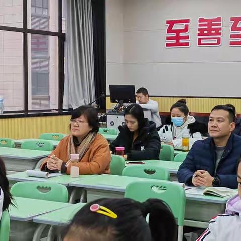 促进教师专业成长，提升教育“软实力”——漯河市实验小学西城校区综合学科组内公开课展示活动