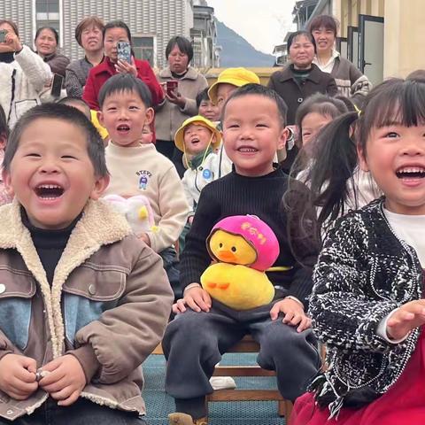 特别的节目，送给特别的你｜叠山中心幼儿园三八妇女节活动