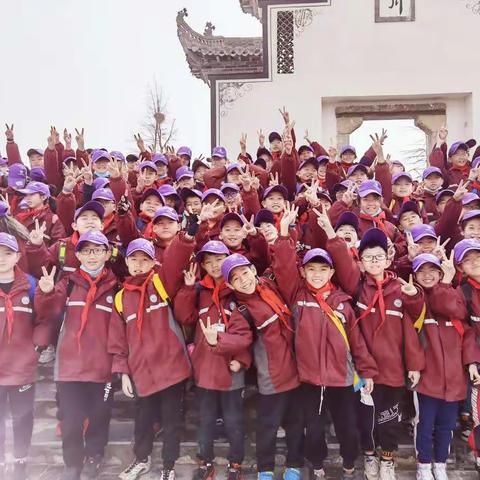 阳光下成长  实践中学习