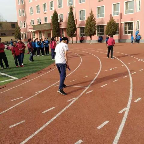 让我们的青春在校园里肆意飞扬         ——记二十五中学课外活动