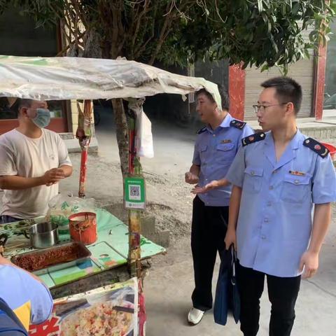 情系食品安全，心铸和谐校园—石堤小学食品安全大检查