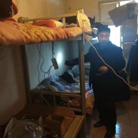 东街办事处开展老旧小区安全大检查工作
