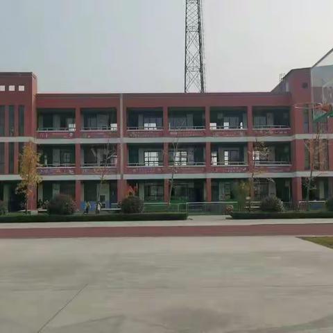 消防演练，防患未然——涧头集镇刘庄小学举行消防演练活动