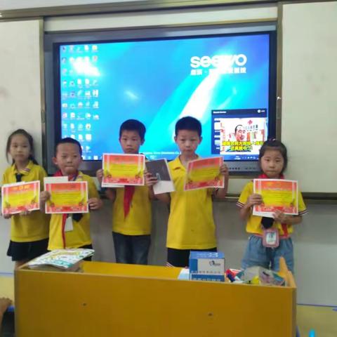 一年级绘本3班结业啦