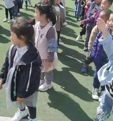 【昌邑区实验学校幼儿园】中二班第八周精彩活动