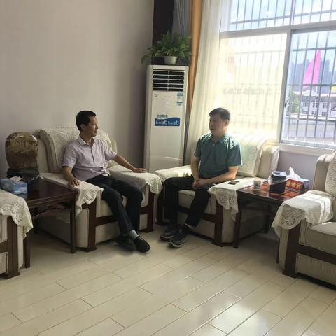 区政协副主席候选人乐开华到孝岗镇督导疫情防控工作