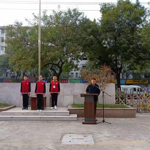 济宁市第八中学掀起秋冬季学习高潮动员大会