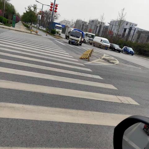 @建章路街道芊域阳光社区南区网格员