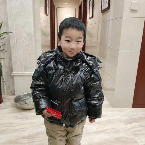 “宅生活 乐成长”之实幼中一班周易辰