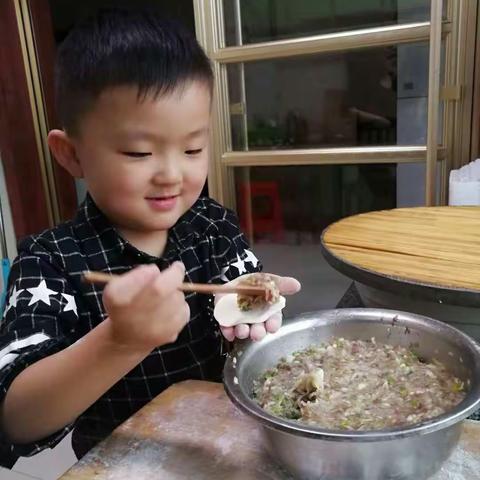 侯君达的快乐假期