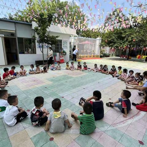 育蕾朵朵幼儿园2022年秋季学期中一班第四周成长记录