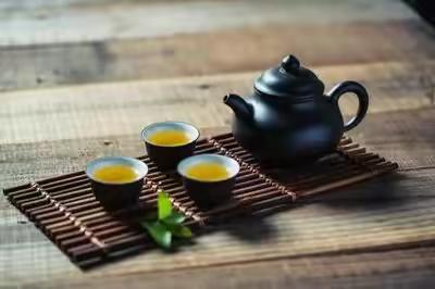 茶润童心，以茶明礼