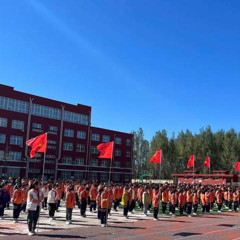 喜迎二十大，争做好队员——临沂黄堰小学举行少先队新队员入队仪式