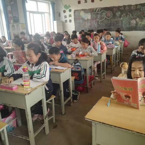 上马头联办学生晨读午诵暮省