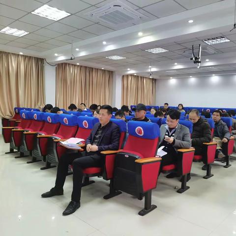 “比、超、赶、学”，提升工作内驱力——赣州三中高二年级工作例会