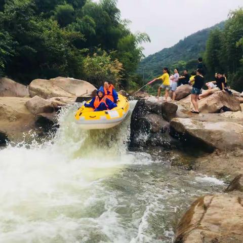 寻求灵魂中的星辰：虎啸峡漂流记