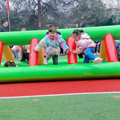 新世纪二四幼儿园大二班一周总结