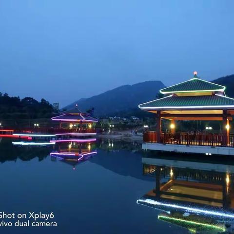 盐津庙坝花香酒谷盛夏夜景