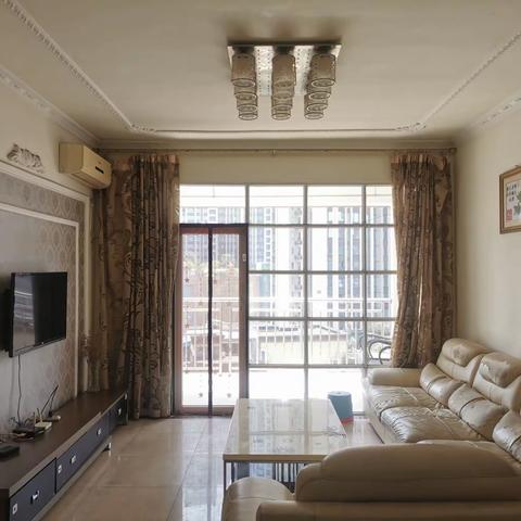 出售：⭐⭐皇庭世纪电梯套二 49.8万 自住精装产权86 东坡中小学春熙广场旁有钥匙🔑69008