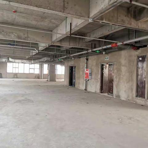 写字楼出租：望族1881写字楼整层 800平左右 35/平 可分租 有钥匙🔑随时看69008