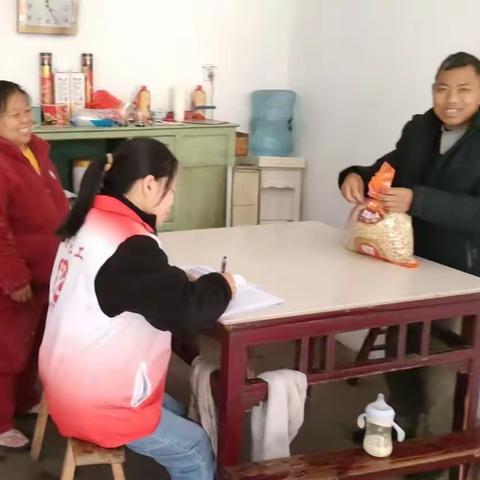 定期走访 传递关怀”社工服务在进行
