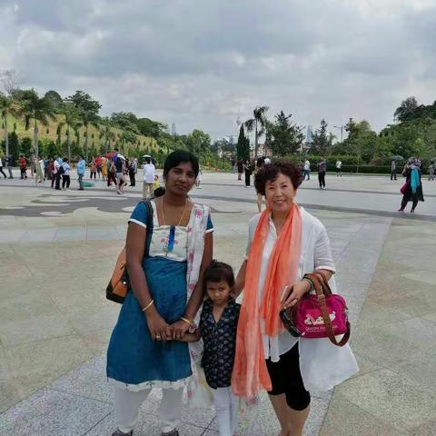 我们同游泰新马！留影纪念载册中！2019年1月8至2019年1月19日旅游纪念篇 - A