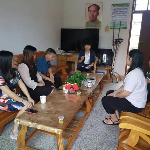 塔小开展汛期学生上下学道路交通安全知识宣传及隐患排查活动