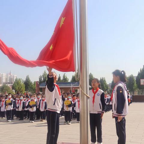 升旗扬风貌，督导促规范——永惠小学9月26日校园动态