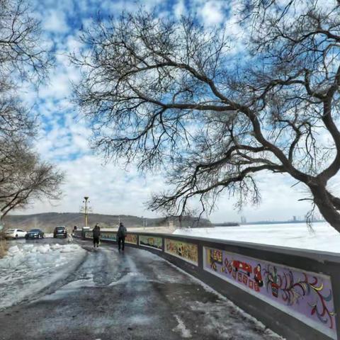 冰雪消融 春意渐浓