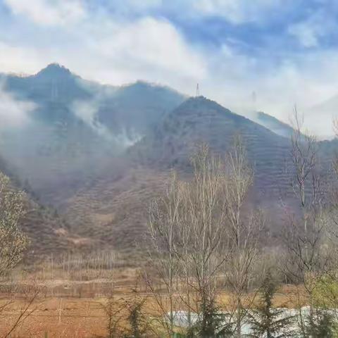 坐着火车去旅行