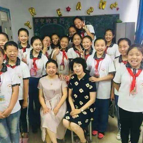 杏东小学2018年7月5日六一班毕业留念