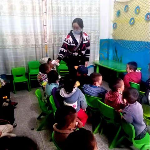幼儿行动在学普