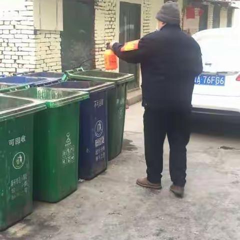 南长街道疫情期间坚持垃圾分类工作