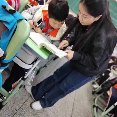 培优补差提成绩，凝心聚力抓质量。-兴濮小学五年级语文组培优补差