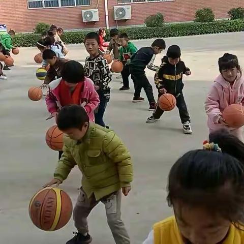我的校园生活—流坡坞镇曹集小学一年级一班