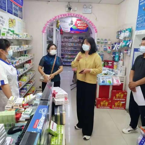 疫情当前 区市场局加严加密排查 筑牢药店疫情防控关卡