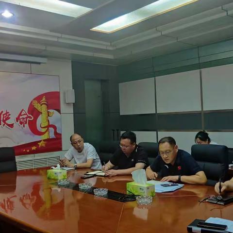 体育中心专题研究运动项目训练和暑期培训工作