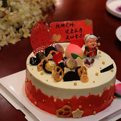 悠悠寸草心    浓浓尊师情