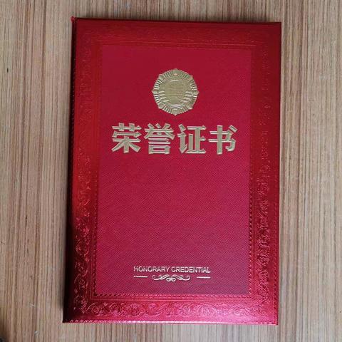 昨天（5月28日上午）贵港市知青合唱团的知青朋友们，颁奖典礼暨“快乐童年”活动，过一个愉快的＂六一”儿童节。