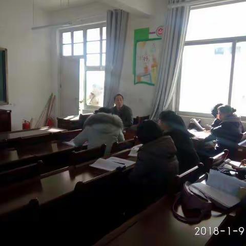 桃花学区桃花中学组织联片教研，田集中学，南鲁中学，党集中学等兄弟学校前来参加。